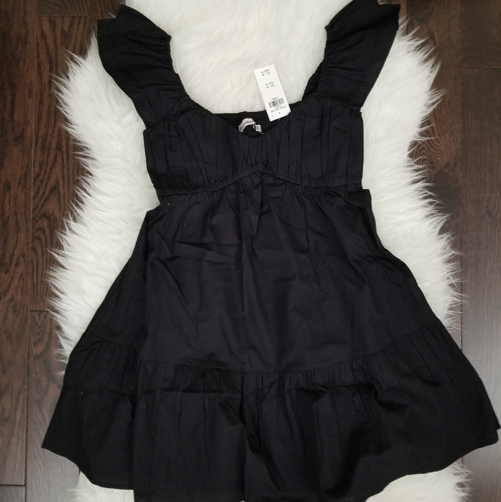Abercrombie & Fitch Ruched Flutter Sleeve Dress